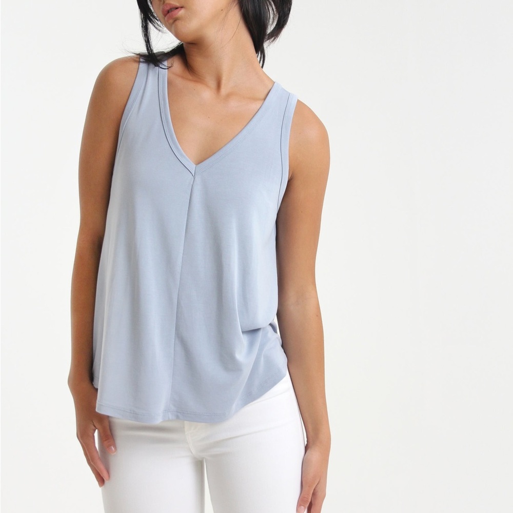 SALT + CO. - Knit No. 03, Women’s V-Neck Butter Jersey Tank in Cloud (NWT) - Picture 3 of 6